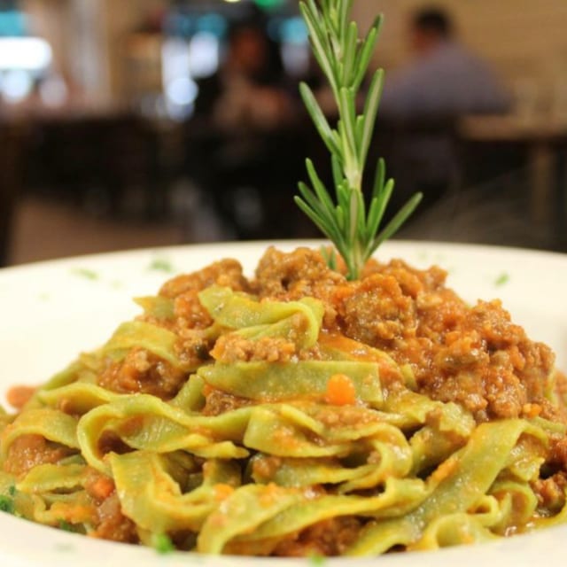 Tagliatelle Verdi Al Ragú.